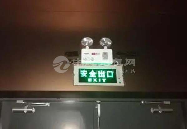 丙二類廠房需要設置應急照明嗎